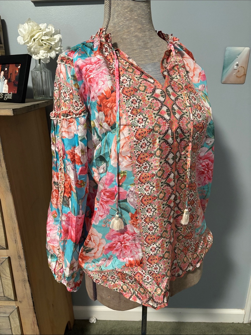 Johnny Was 100% Silk Rose Narcisa Pink Floral Split-Neck Long Sleeve Blouse - Picture 2 of 12